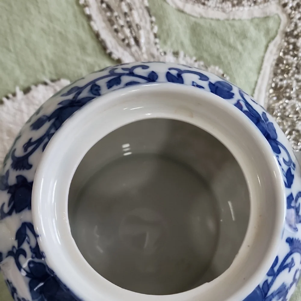 Williams Sonoma glossy porcelain